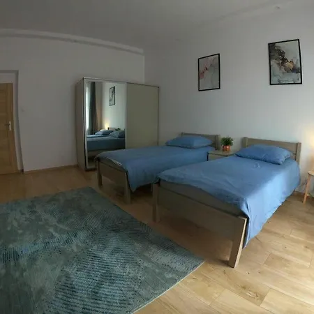 Spacious In The Heart Of شقة *